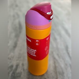 Owala FreeSip Tropical 24oz